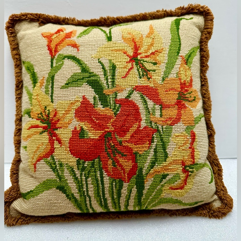 Vintage Needlepoint Tapestry Flower Design Throw Pillow with Fringe 13” x 13”